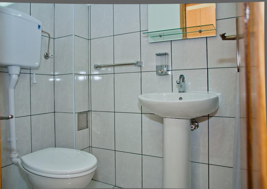 Garni Hotel Alma 皮罗特 客房 照片