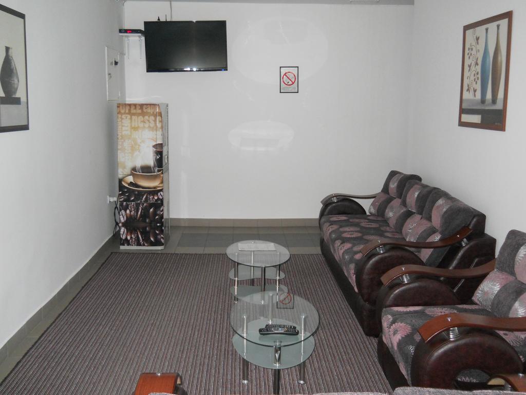 Garni Hotel Alma 皮罗特 外观 照片