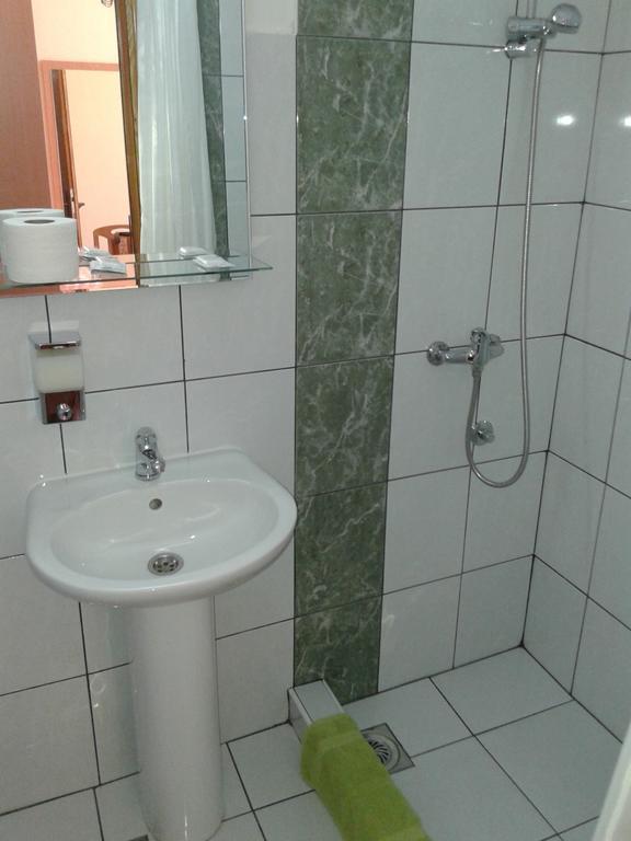 Garni Hotel Alma 皮罗特 客房 照片